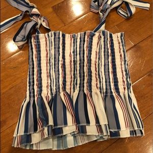 Super cute crop top perfect for summer